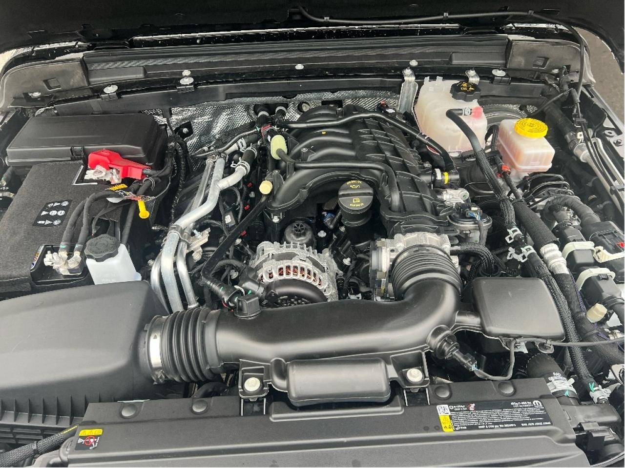 2025 Jeep Wrangler Sahara 4 Door 4x4 V6 Demonstrator *LEATHER *SAFETY Photo