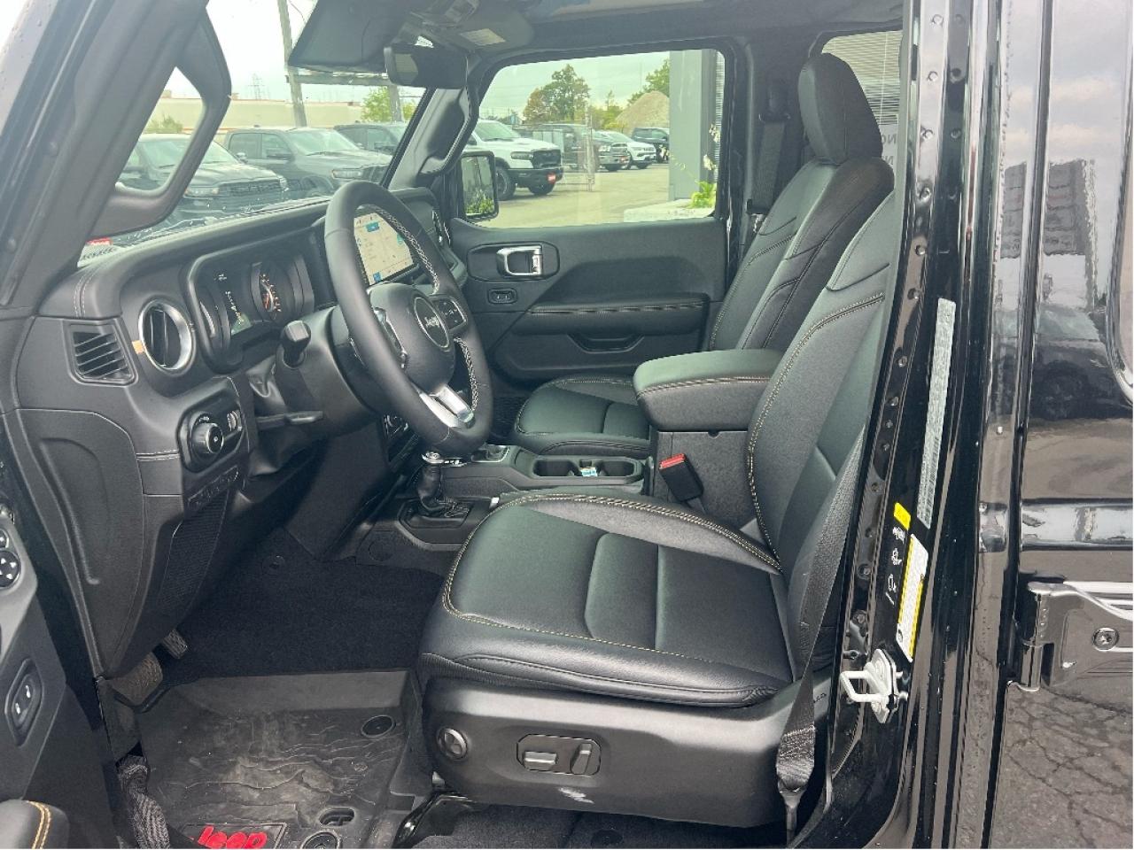 2025 Jeep Wrangler Sahara 4 Door 4x4 V6 Demonstrator *LEATHER *SAFETY Photo