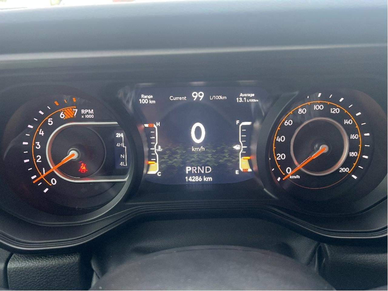 2025 Jeep Wrangler Sahara 4 Door 4x4 V6 Demonstrator *LEATHER *SAFETY Photo