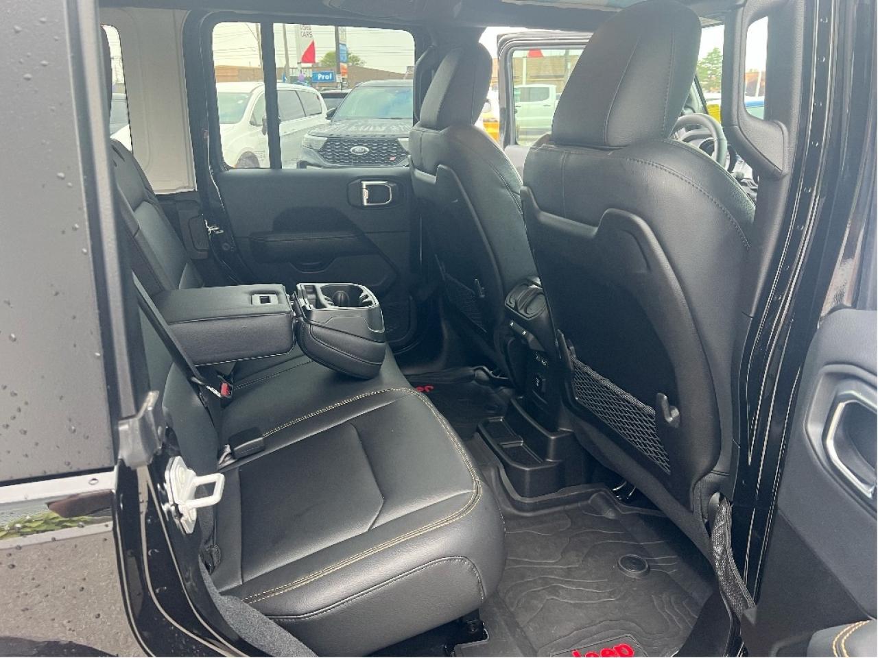 2025 Jeep Wrangler Sahara 4 Door 4x4 V6 Demonstrator *LEATHER *SAFETY Photo