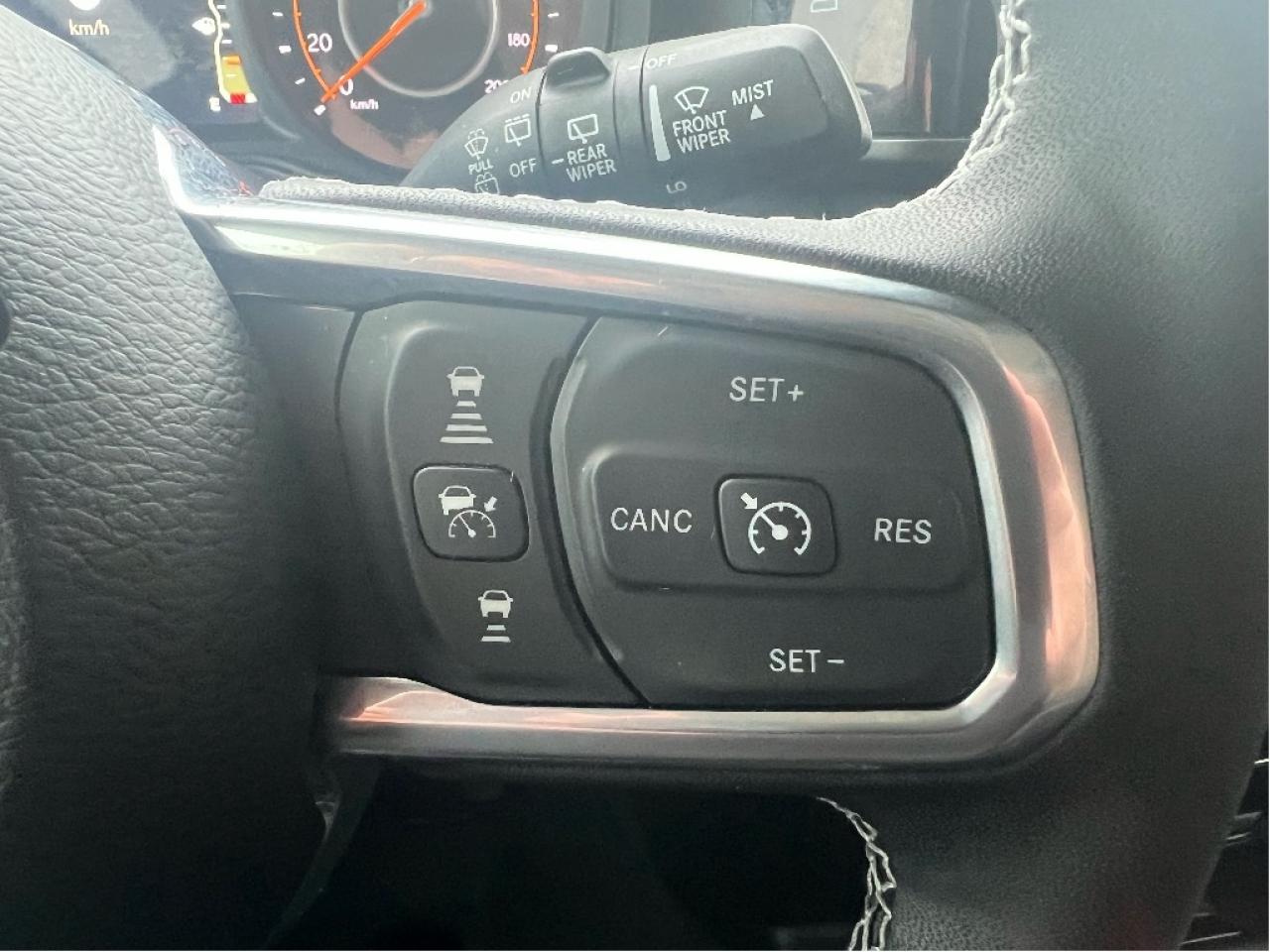 2025 Jeep Wrangler Sahara 4 Door 4x4 V6 Demonstrator *LEATHER *SAFETY Photo