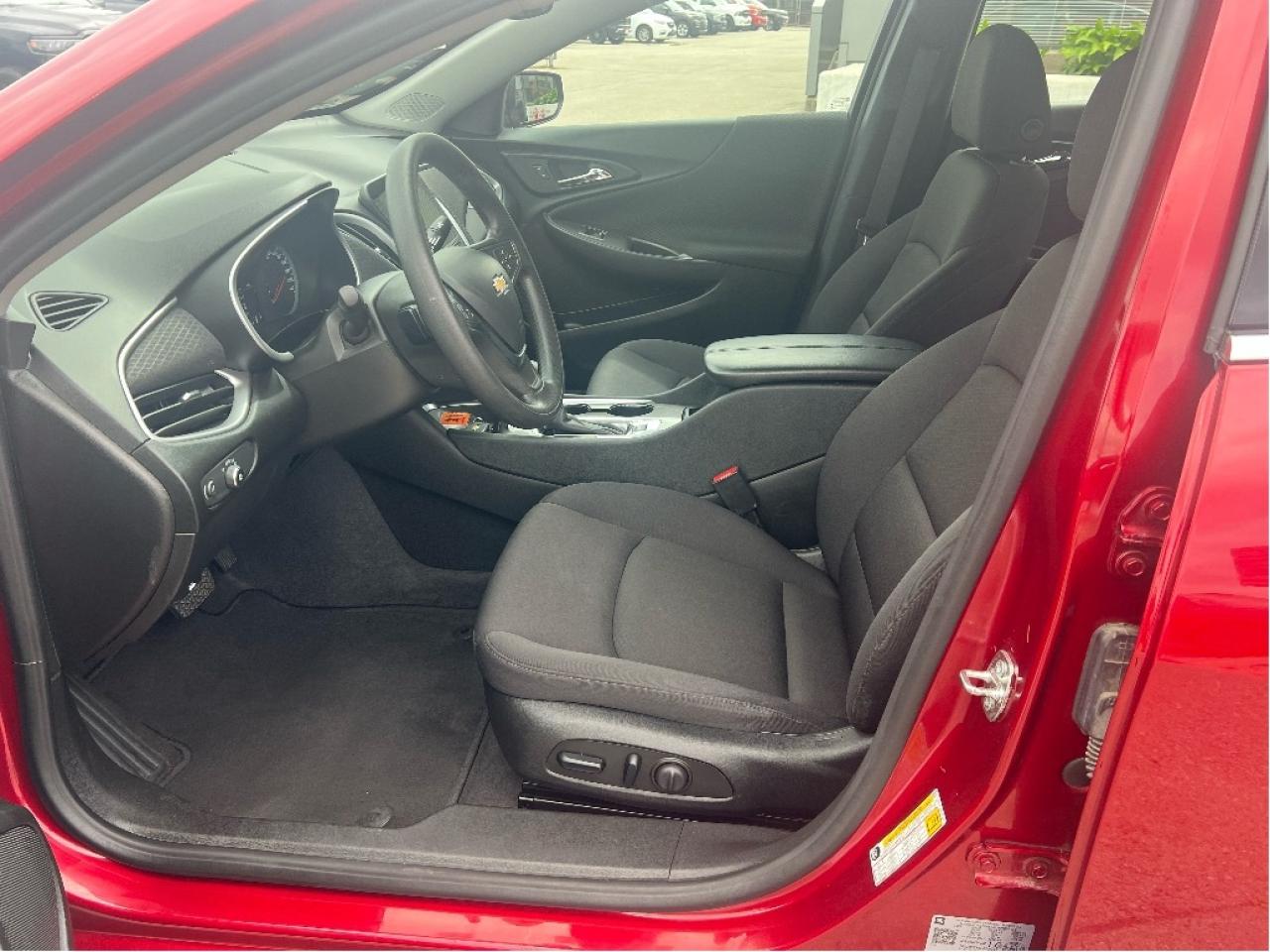 2023 Chevrolet Malibu 1LT *PWR SEAT *BKP CAM *HEATED SEATS *BLUETOOTH Photo