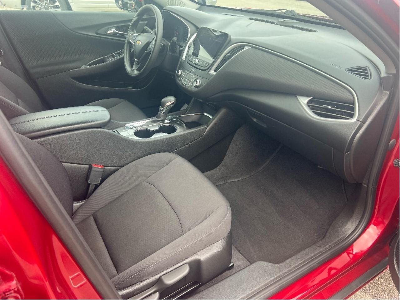 2023 Chevrolet Malibu 1LT *PWR SEAT *BKP CAM *HEATED SEATS *BLUETOOTH Photo