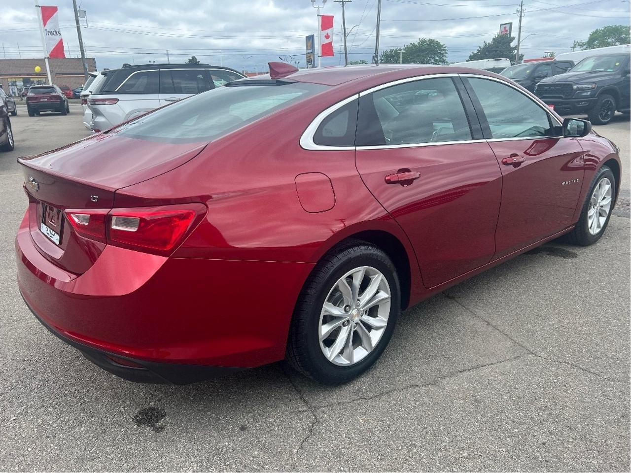 2023 Chevrolet Malibu 1LT *PWR SEAT *BKP CAM *HEATED SEATS *BLUETOOTH Photo