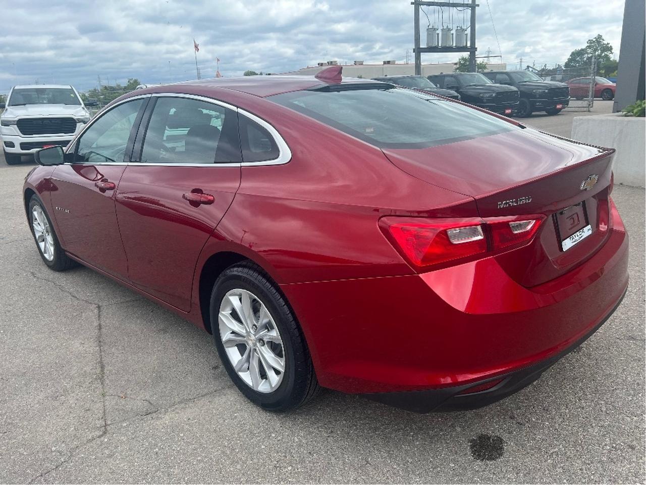 2023 Chevrolet Malibu 1LT *PWR SEAT *BKP CAM *HEATED SEATS *BLUETOOTH Photo