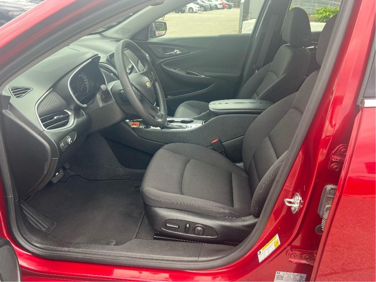 2023 Chevrolet Malibu 1LT *PWR SEAT *BKP CAM *HEATED SEATS *BLUETOOTH Photo