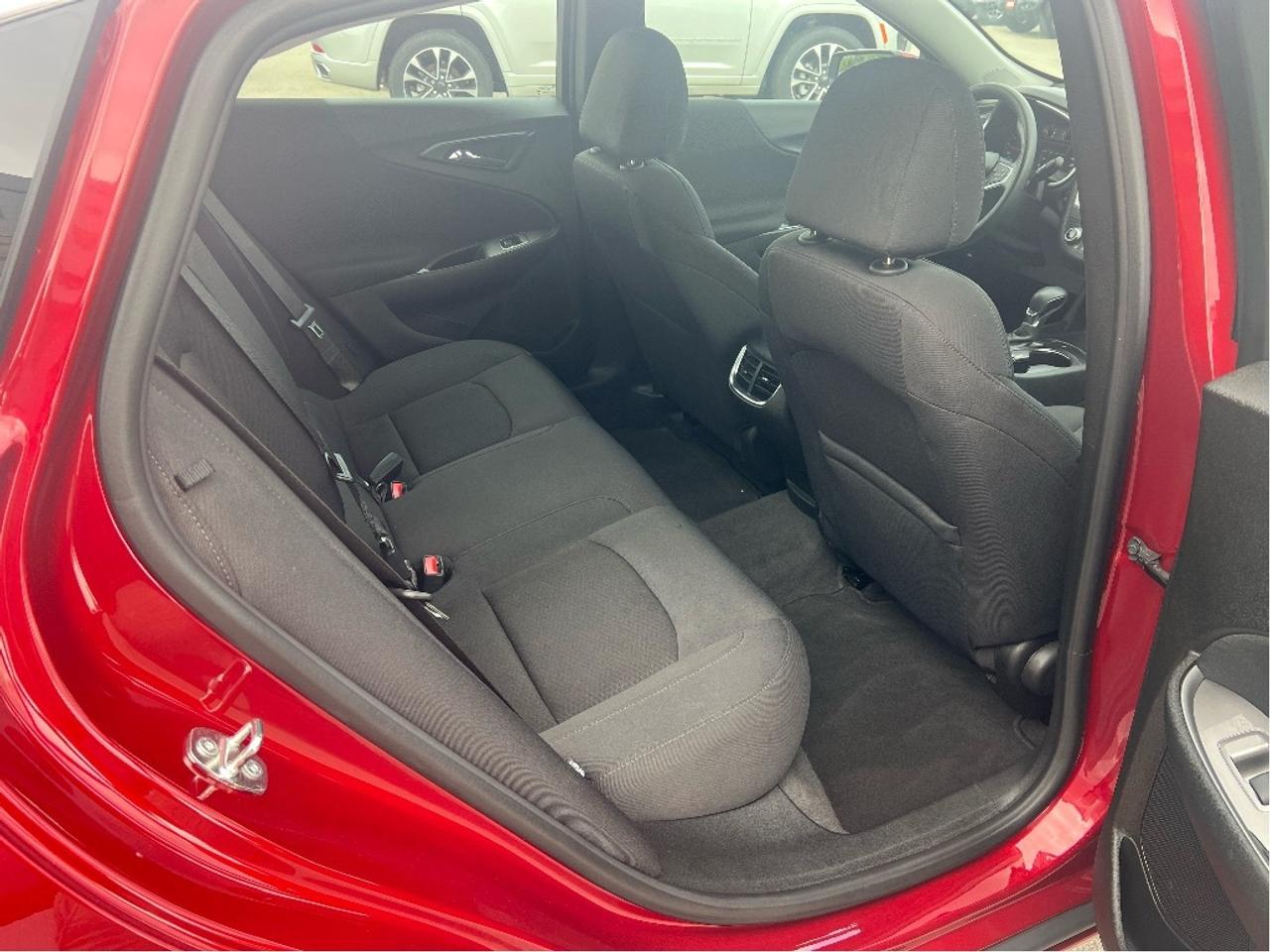 2023 Chevrolet Malibu 1LT *PWR SEAT *BKP CAM *HEATED SEATS *BLUETOOTH Photo