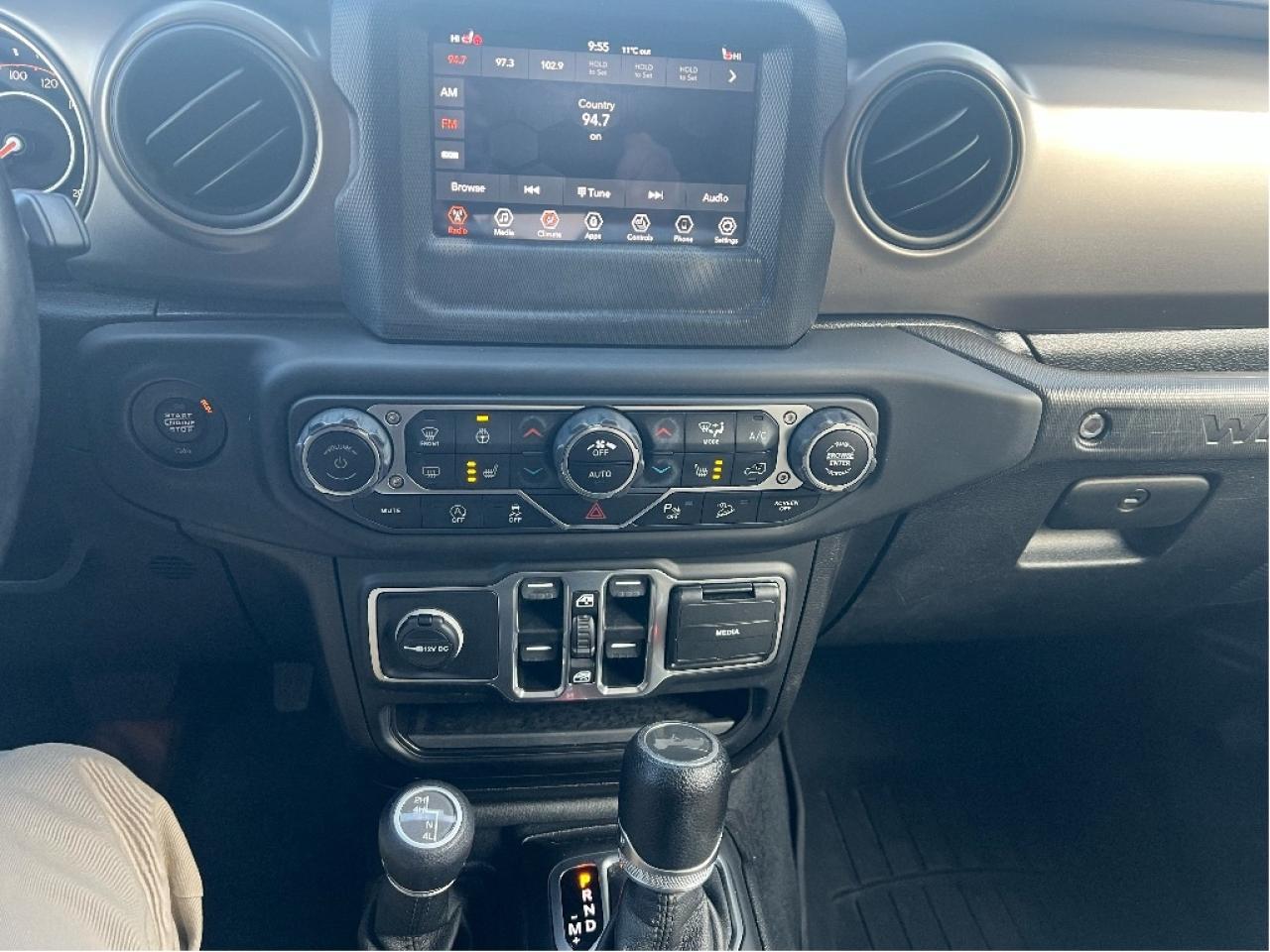 2020 Jeep WRANGLER UNLIMITED Sport 4x4 *HEATED SEATS *REMOTE START *HARDTOP Photo