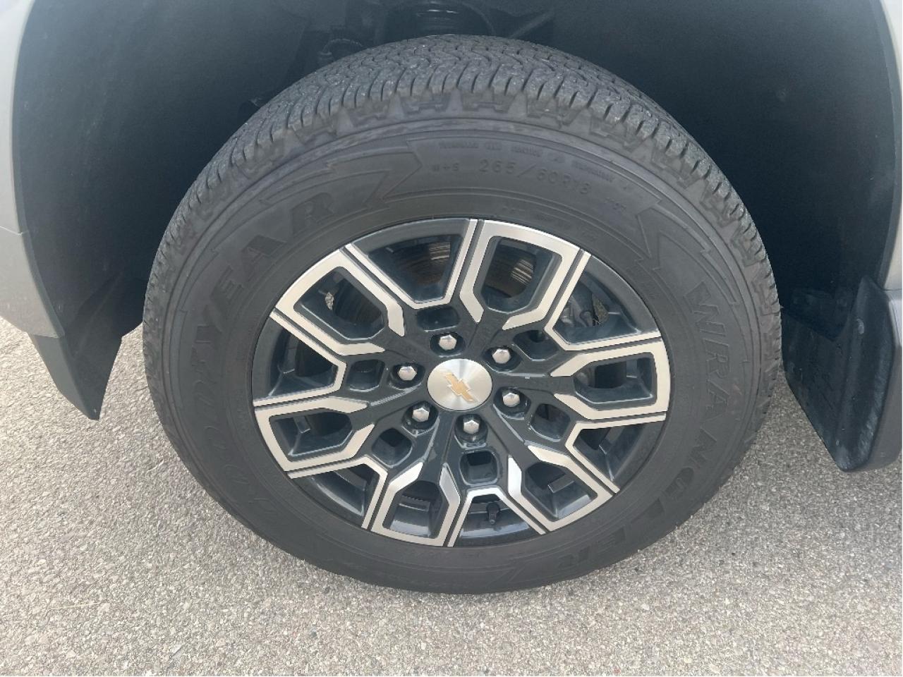 2023 Chevrolet Colorado 4LT Crew 4x4 Turbo *TOW *LTHR *NAVI *LINER *STEPS Photo