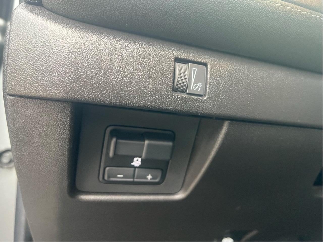 2023 Chevrolet Colorado LT Crew 4x4 *LTHR *NAVI *REMOTE START *PWR SEAT Photo