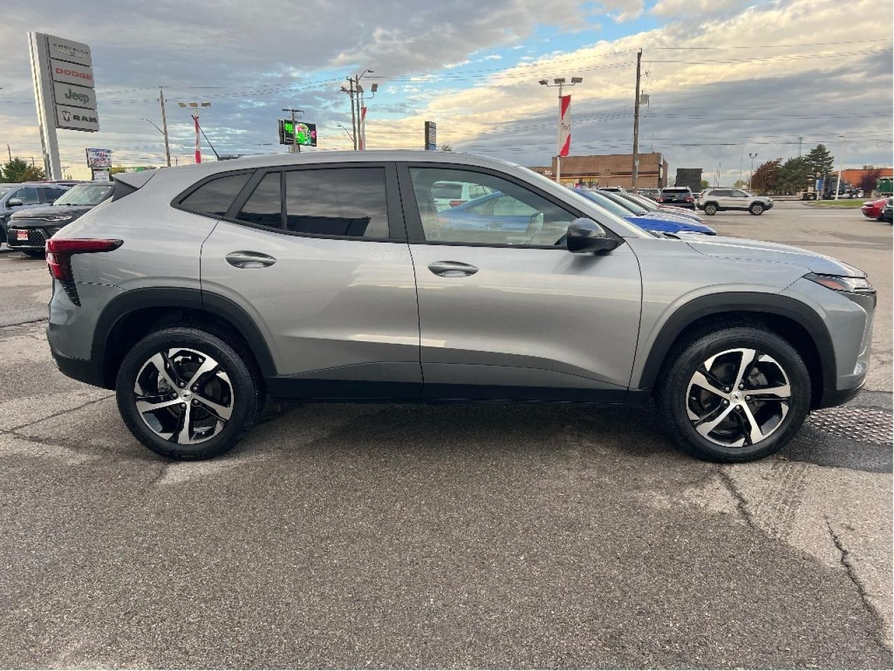 2024 Chevrolet Trax 1RS *SUNROOF *REMOTE START *HEATED SEATS Photo4