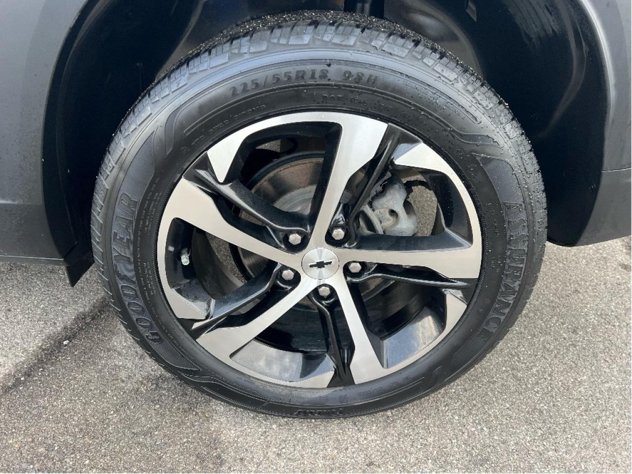 2024 Chevrolet Trax 1RS *SUNROOF *REMOTE START *HEATED SEATS Photo