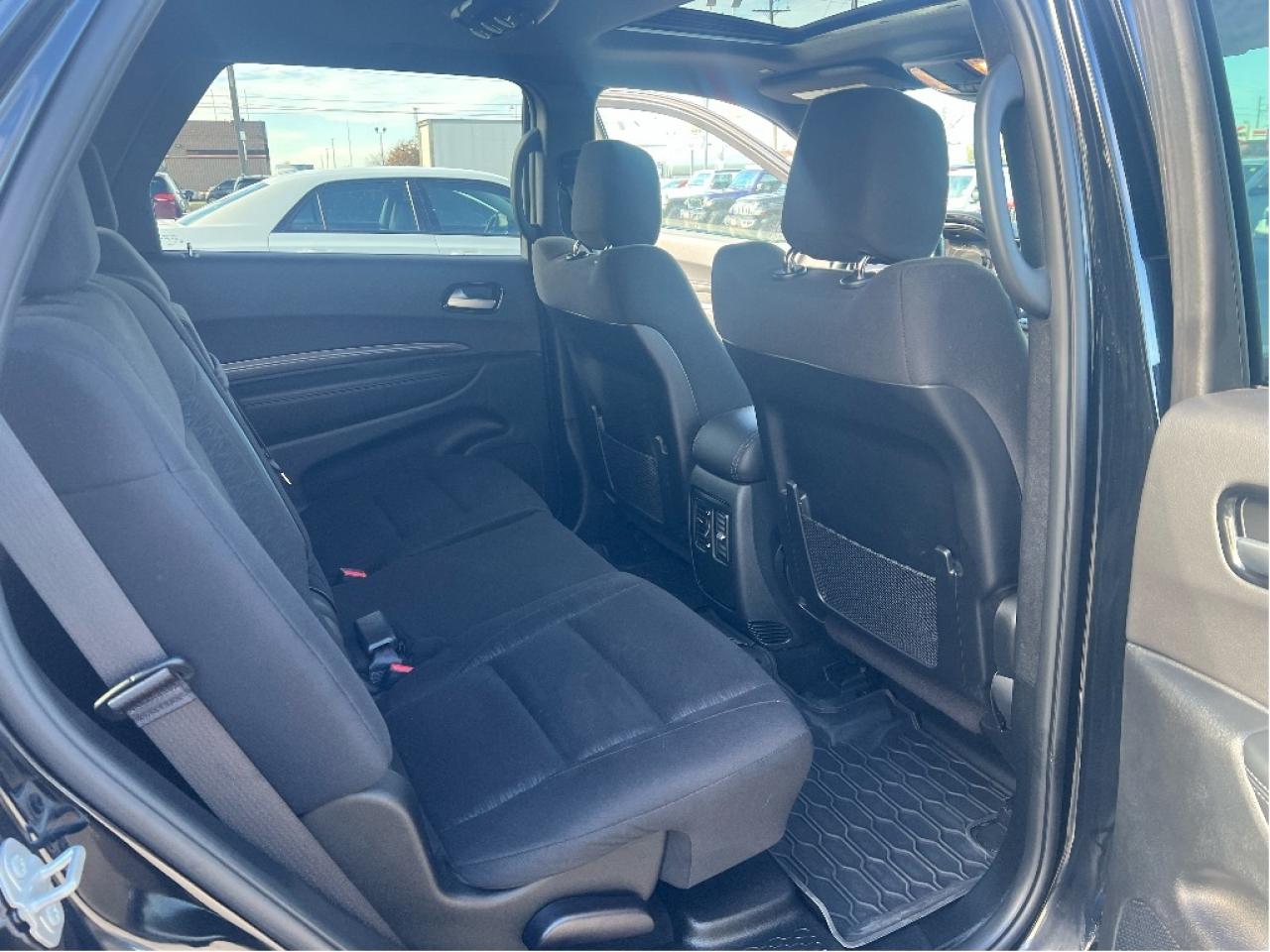 2024 Dodge Durango SXT Plus AWD V6 *BLACKTOP *TOW PACK *7-PASSENGER Photo