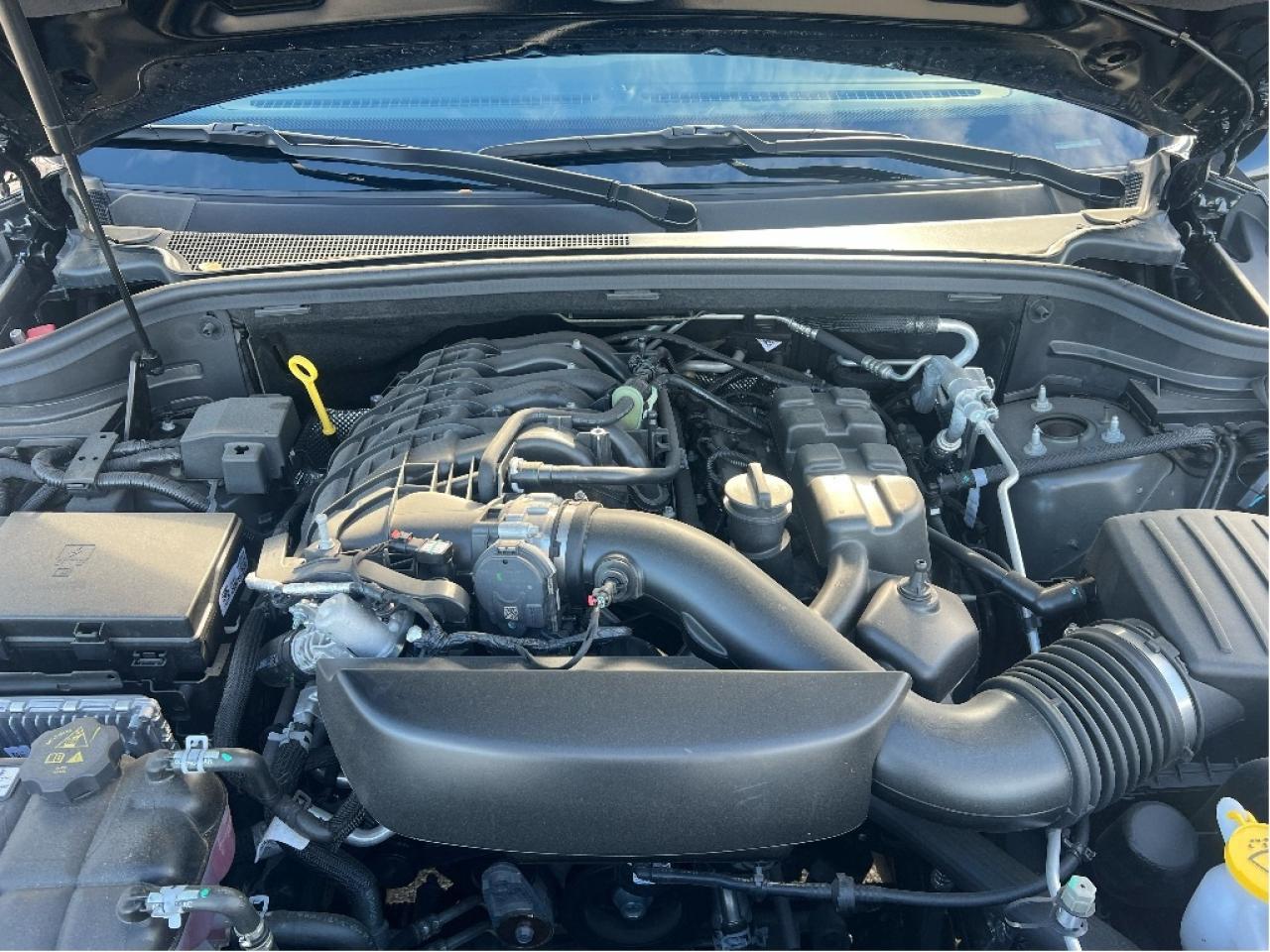 2024 Dodge Durango SXT Plus AWD V6 *BLACKTOP *TOW PACK *7-PASSENGER Photo