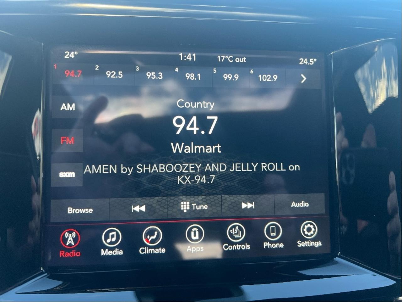 2024 Dodge Durango SXT+ AWD *6,286 KMS!! *BLACKTOP *TOW PACK *7-PASS Photo