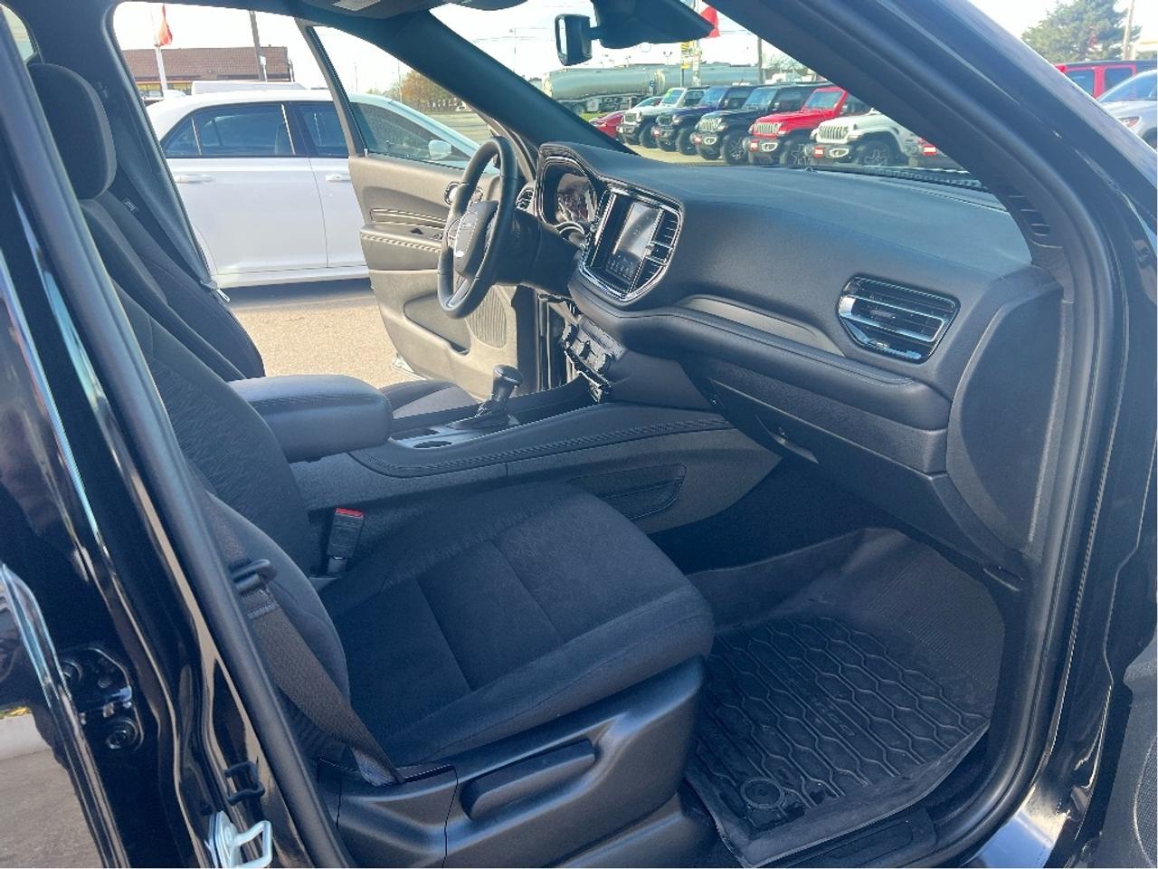 2024 Dodge Durango SXT+ AWD *6,286 KMS!! *BLACKTOP *TOW PACK *7-PASS Photo