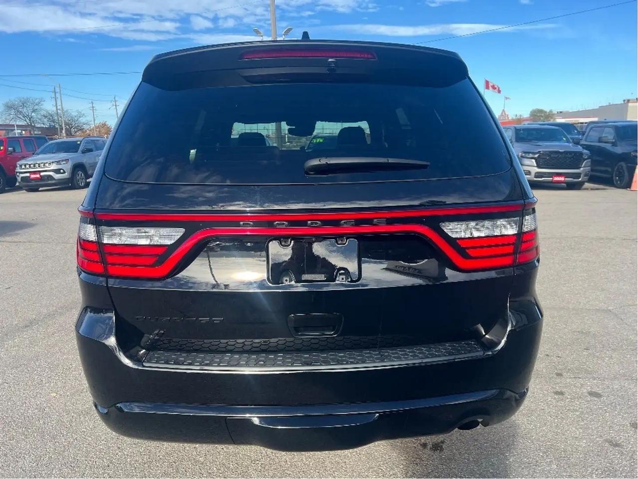 2024 Dodge Durango SXT+ AWD *6,286 KMS!! *BLACKTOP *TOW PACK *7-PASS Photo