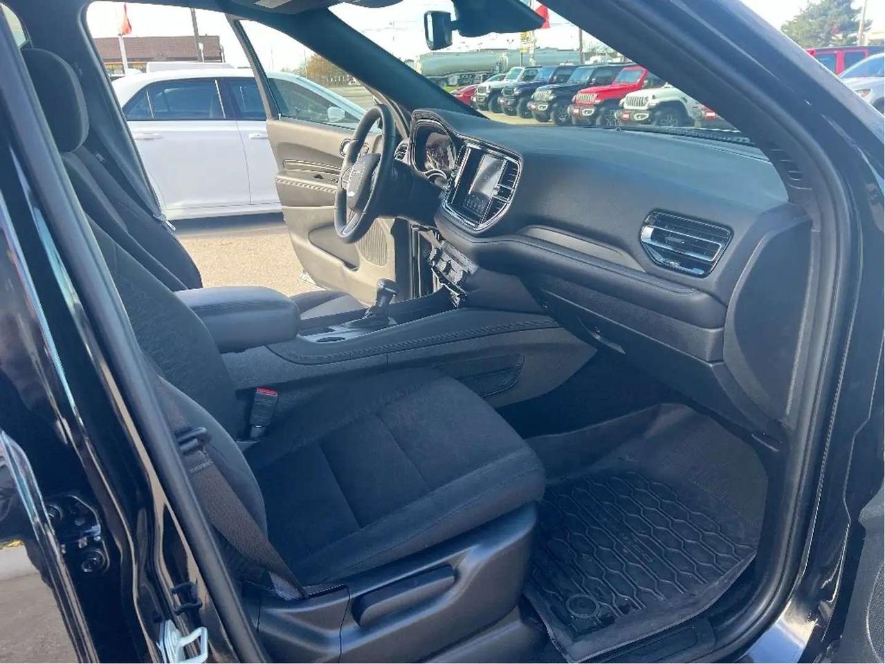 2024 Dodge Durango SXT+ AWD V6 *CARPLAY *BLACKTOP *TOW PACK *7-PASS Photo