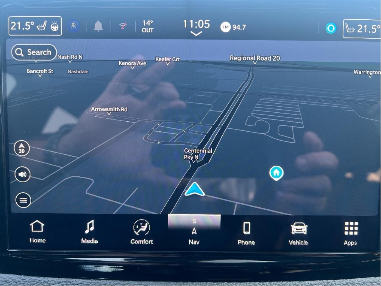 2026 Chrysler Pacifica Select 7-Pass V6 Demonstrator *NAVI *LTHR *LOW KMS Photo