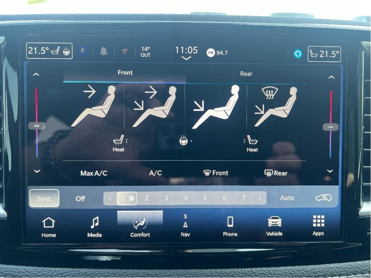 2026 Chrysler Pacifica Select 7-Pass V6 Demonstrator *NAVI *LTHR *LOW KMS Photo