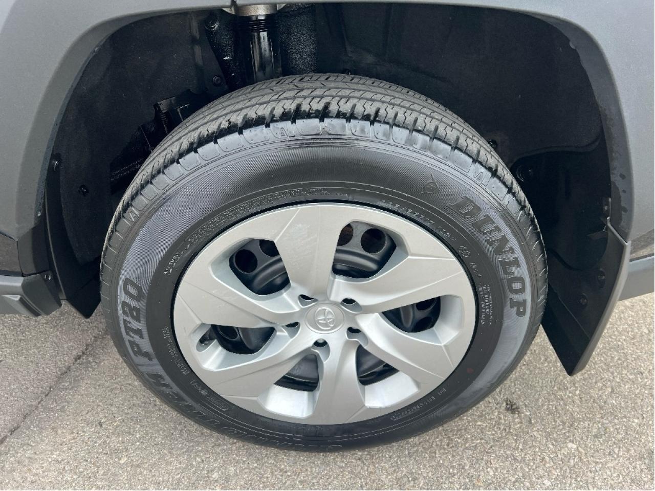 2022 Toyota RAV4 LE AWD *CLEAN CARFAX *HEATED SEATS *SAFETY SENSE Photo