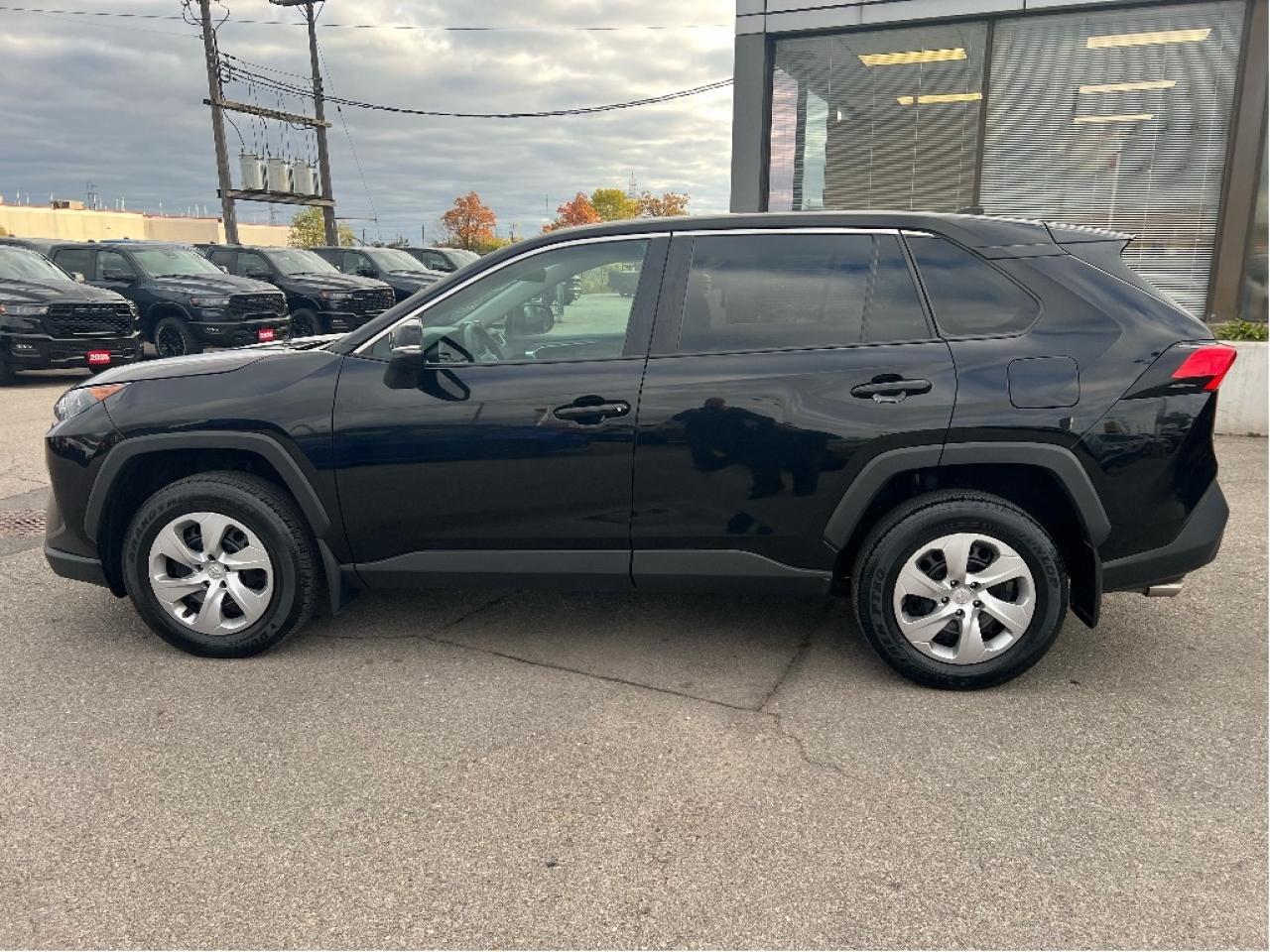 2022 Toyota RAV4 LE AWD *CLEAN CARFAX *HEATED SEATS *SAFETY SENSE Photo