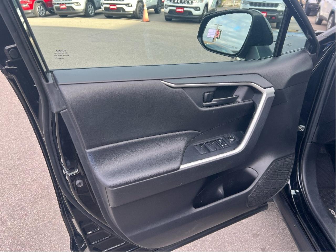 2022 Toyota RAV4 LE AWD *CLEAN CARFAX *HEATED SEATS *SAFETY SENSE Photo