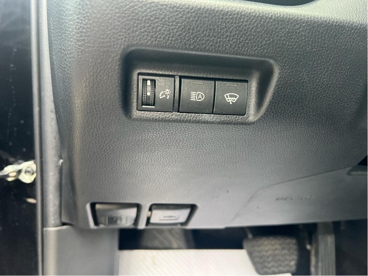 2022 Toyota RAV4 LE AWD *CLEAN CARFAX *HEATED SEATS *SAFETY SENSE Photo