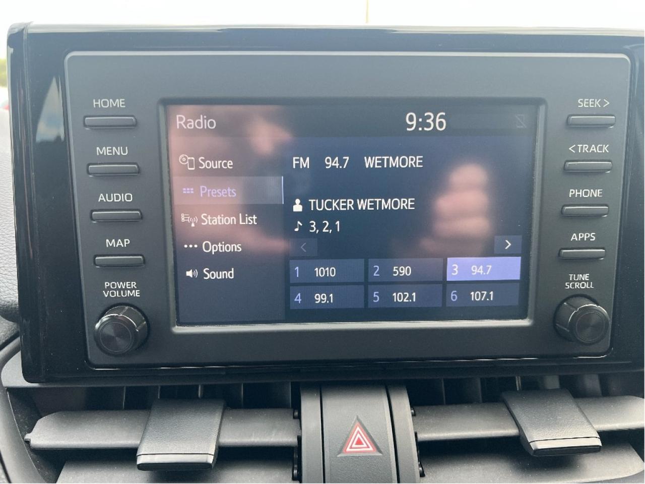 2022 Toyota RAV4 LE AWD *CLEAN CARFAX *HEATED SEATS *SAFETY SENSE Photo