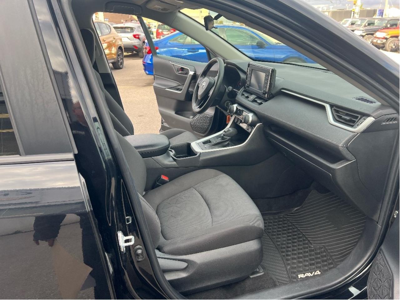 2022 Toyota RAV4 LE AWD *CLEAN CARFAX *HEATED SEATS *SAFETY SENSE Photo