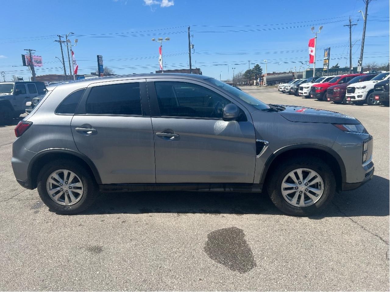2021 Mitsubishi RVR SE AWD *BLUETOOTH *HEATED SEATS *BKP CAMERA Photo3