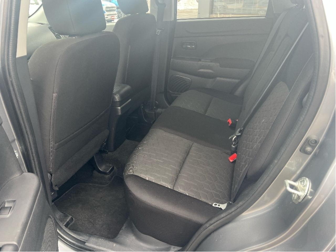 2021 Mitsubishi RVR SE AWD *BLUETOOTH *HEATED SEATS *BKP CAMERA Photo