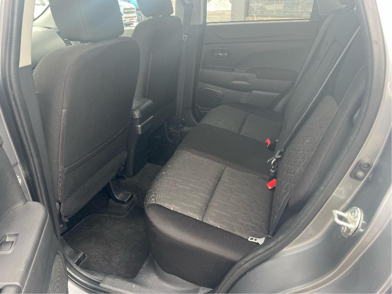 2021 Mitsubishi RVR SE AWD *BLUETOOTH *HEATED SEATS *BKP CAMERA Photo