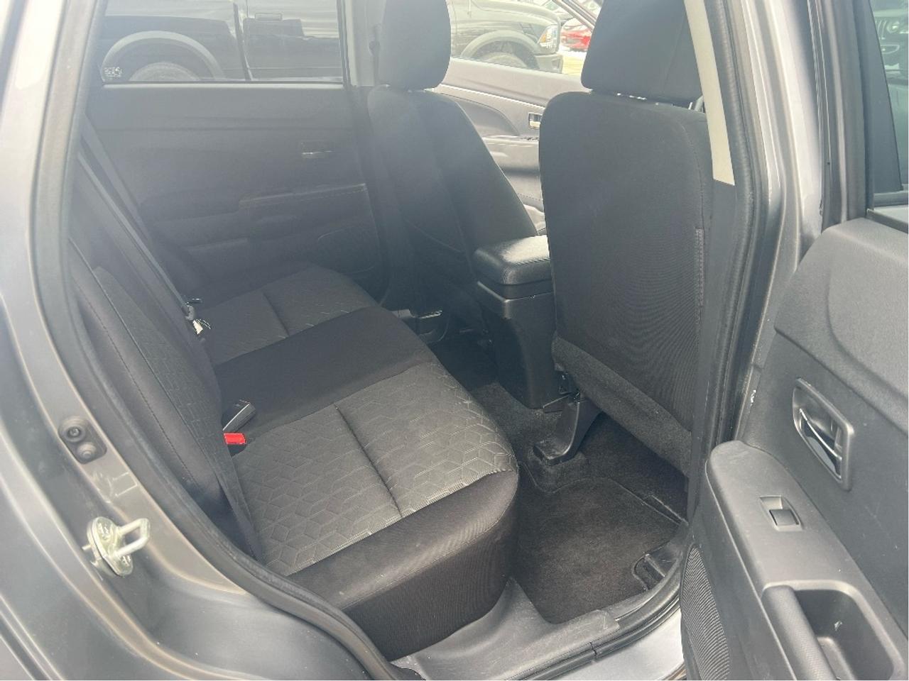 2021 Mitsubishi RVR SE AWD *BLUETOOTH *HEATED SEATS *BKP CAMERA Photo