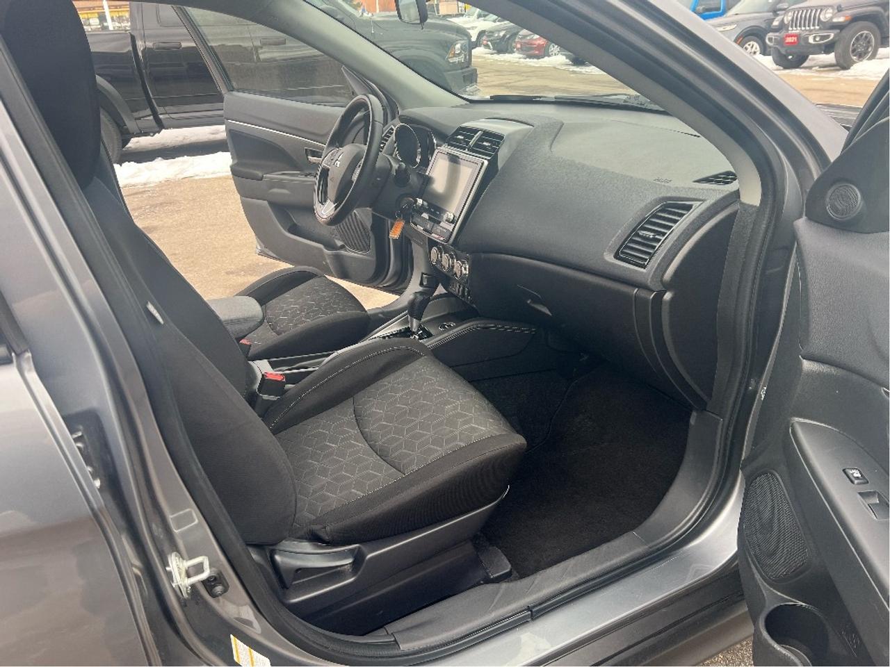 2021 Mitsubishi RVR SE AWD *BLUETOOTH *HEATED SEATS *BKP CAMERA Photo