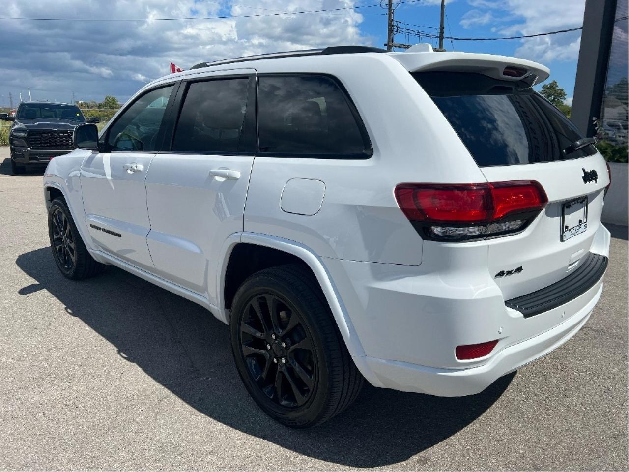 2020 Jeep Grand Cherokee Altitude 4x4 V6 *NAVI *LOW KMS *ONE OWNER Photo
