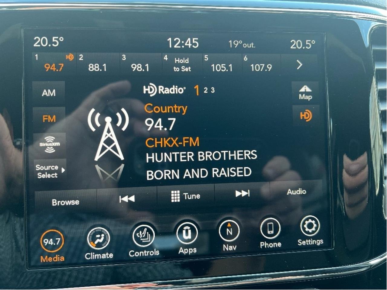 2020 Jeep Grand Cherokee Altitude 4x4 V6 *NAVI *LOW KMS *ONE OWNER Photo