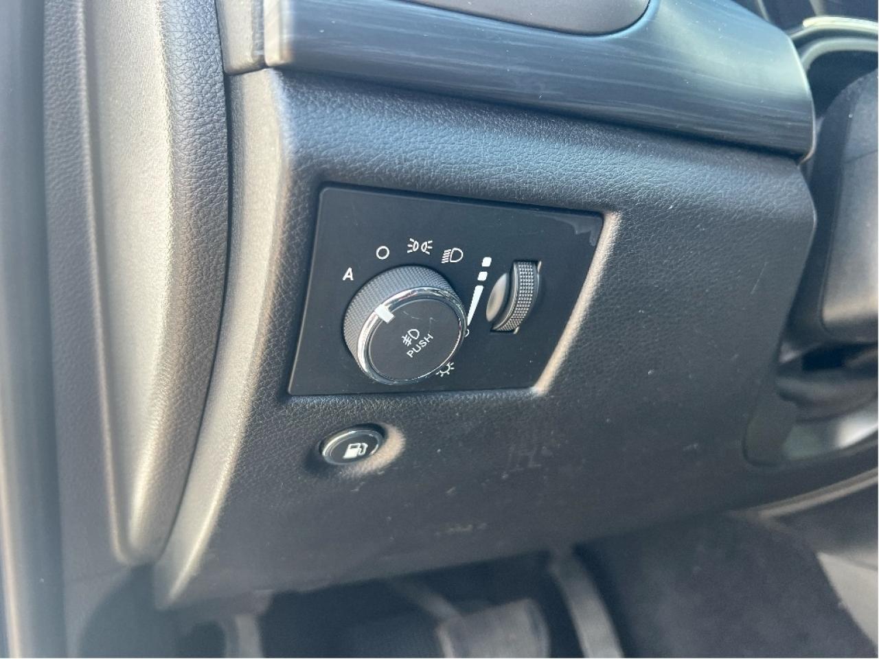 2020 Jeep Grand Cherokee Altitude 4x4 V6 *NAVI *LOW KMS *ONE OWNER Photo