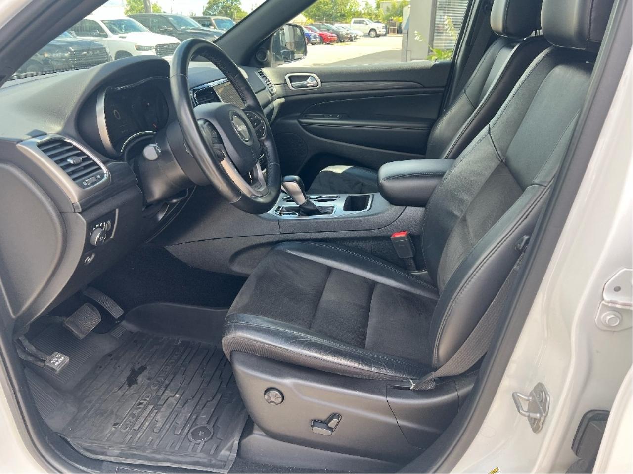 2020 Jeep Grand Cherokee Altitude 4x4 V6 *NAVI *LOW KMS *ONE OWNER Photo