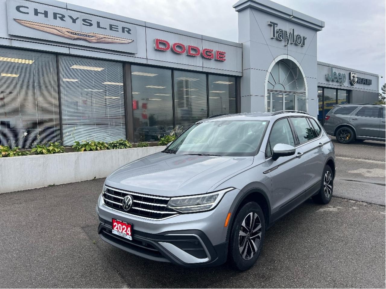 2024 Volkswagen Tiguan Trendline 4MOTION *SAFETY SUITE *CLEAN CARFAX Photo