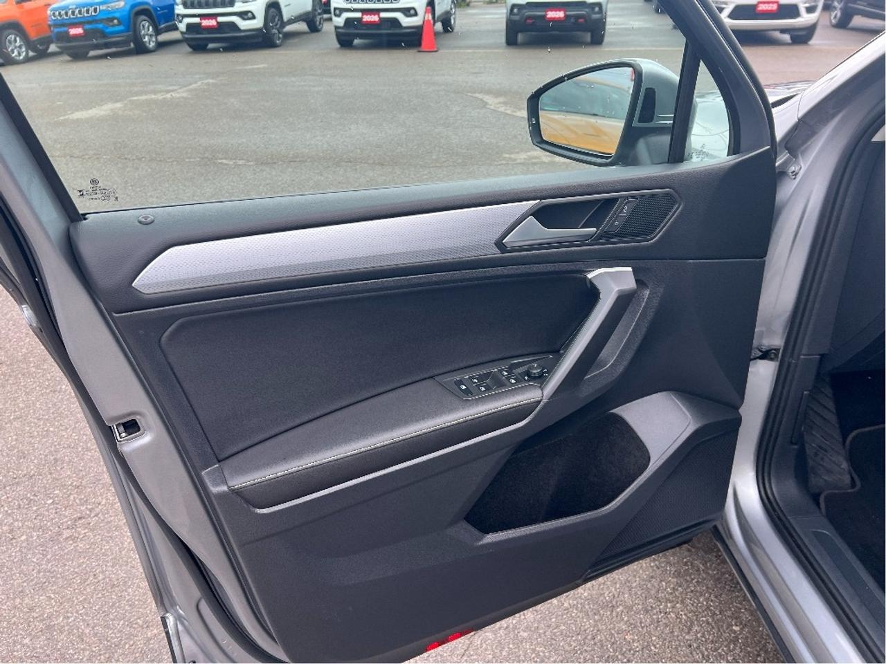 2024 Volkswagen Tiguan Trendline 4MOTION *SAFETY SUITE *CLEAN CARFAX Photo