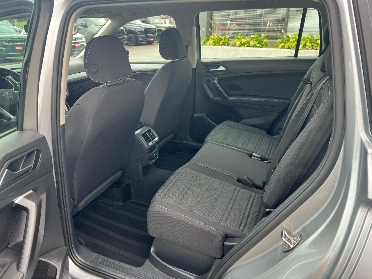 2024 Volkswagen Tiguan Trendline 4MOTION *SAFETY SUITE *CLEAN CARFAX Photo