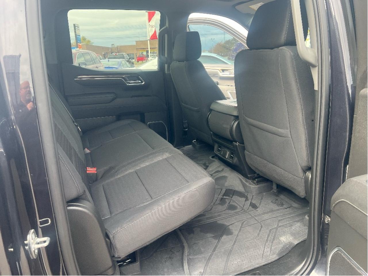 2023 Chevrolet Silverado 1500 LT Crew 4x4 5.3L V8 *CLEAN CARFAX *LOW KMS Photo