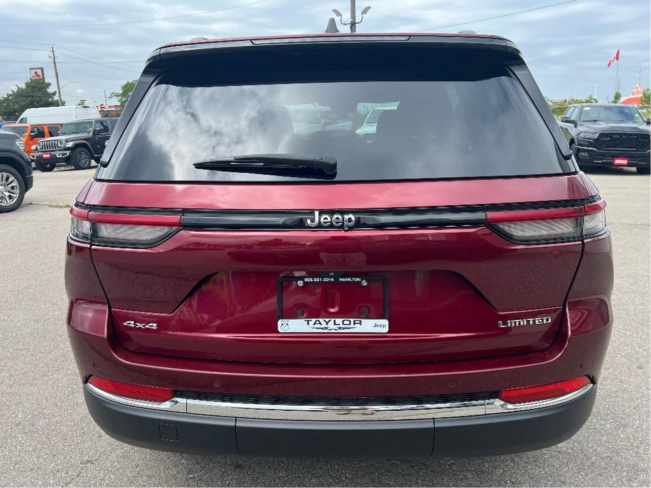 2023 Jeep Grand Cherokee Limited 4x4 *POWER SEATS *NAVIGATION *SAFETY Photo