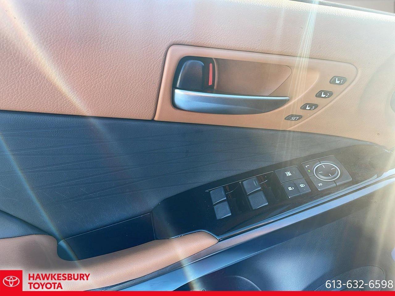 2023 Lexus IS IS 300 2023 Lexus IS 300 TI / Lexus IS 300 TI 2023 Photo