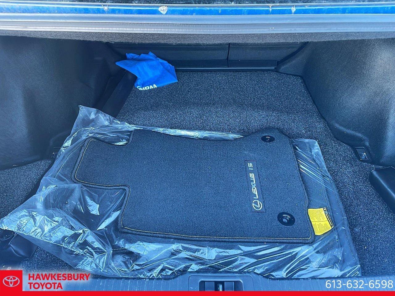 2023 Lexus IS IS 300 2023 Lexus IS 300 TI / Lexus IS 300 TI 2023 Photo