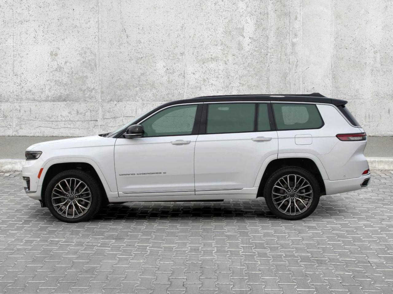 2024 Jeep Grand Cherokee L Summit Reserve 4x4 Photo2