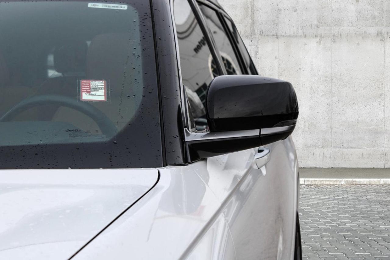 2024 Jeep Grand Cherokee L Summit Reserve 4x4 Photo