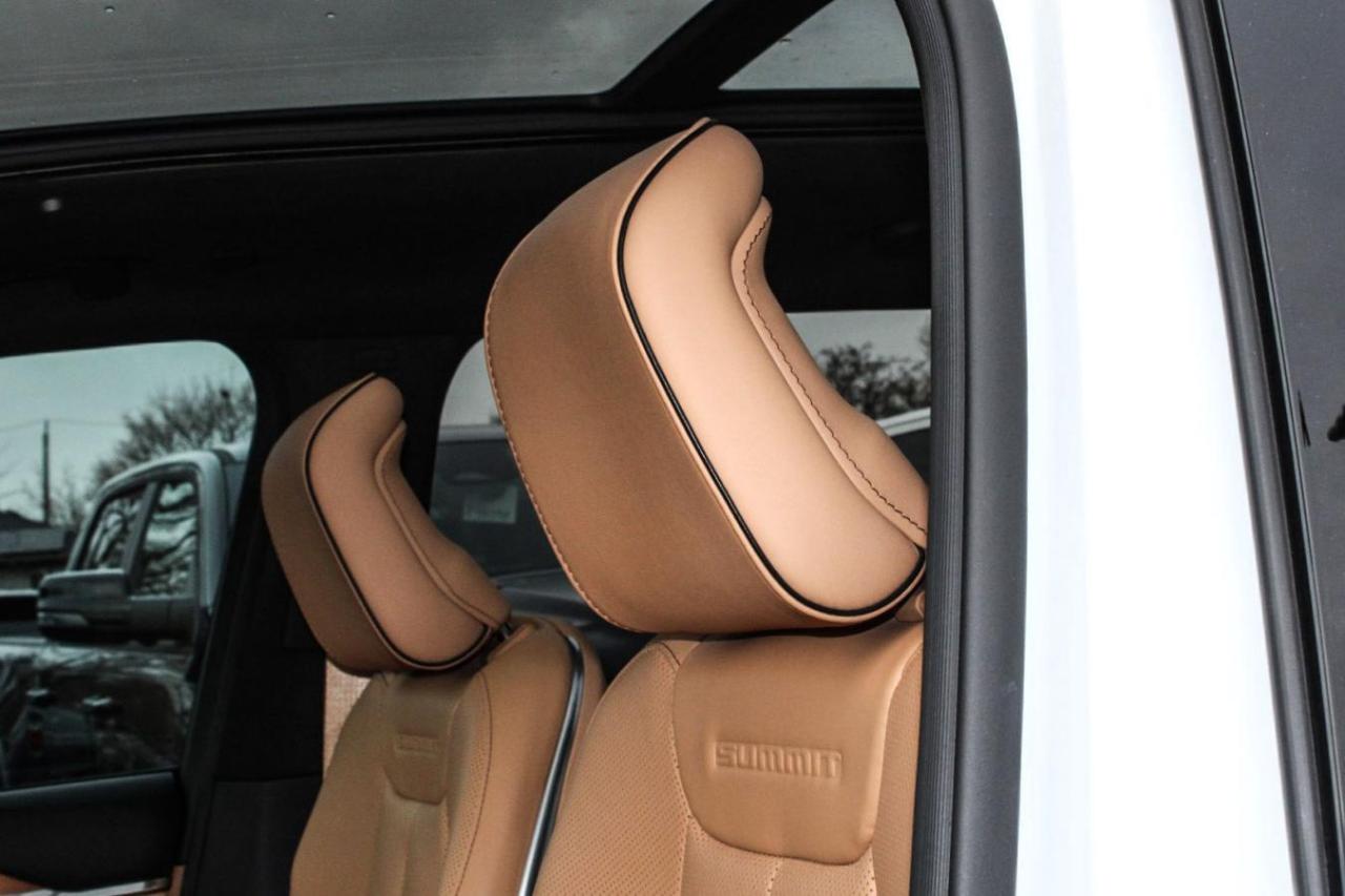 2024 Jeep Grand Cherokee L Summit Reserve 4x4 Photo