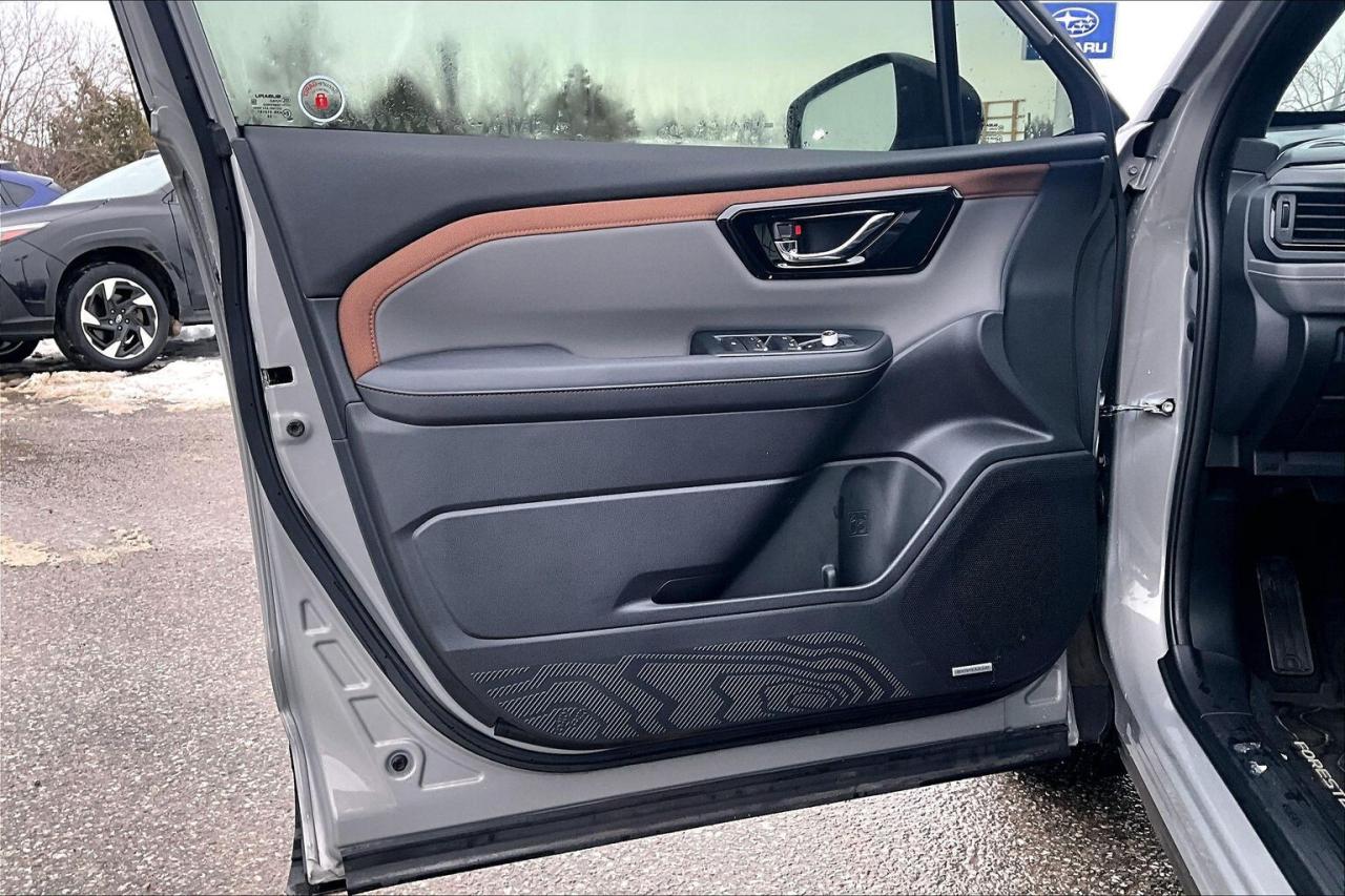 2025 Subaru Forester SPORT AWD   SUNROOF   HEATED SEATS   3.99% RATES Photo